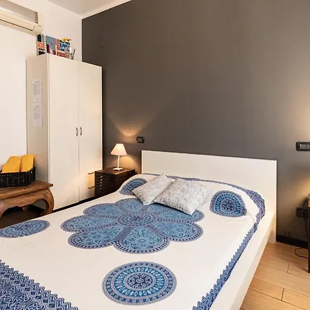 Montecarlo לינה וארוחת בוקר